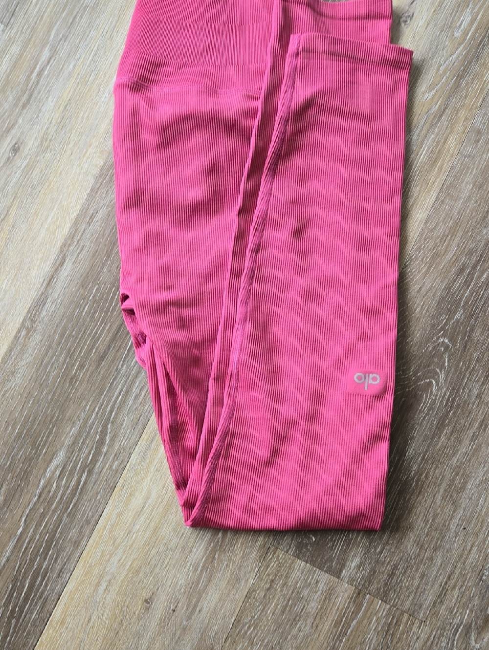 ALO Yoga Ribbed Rose Pink Leggings..new Condition !!